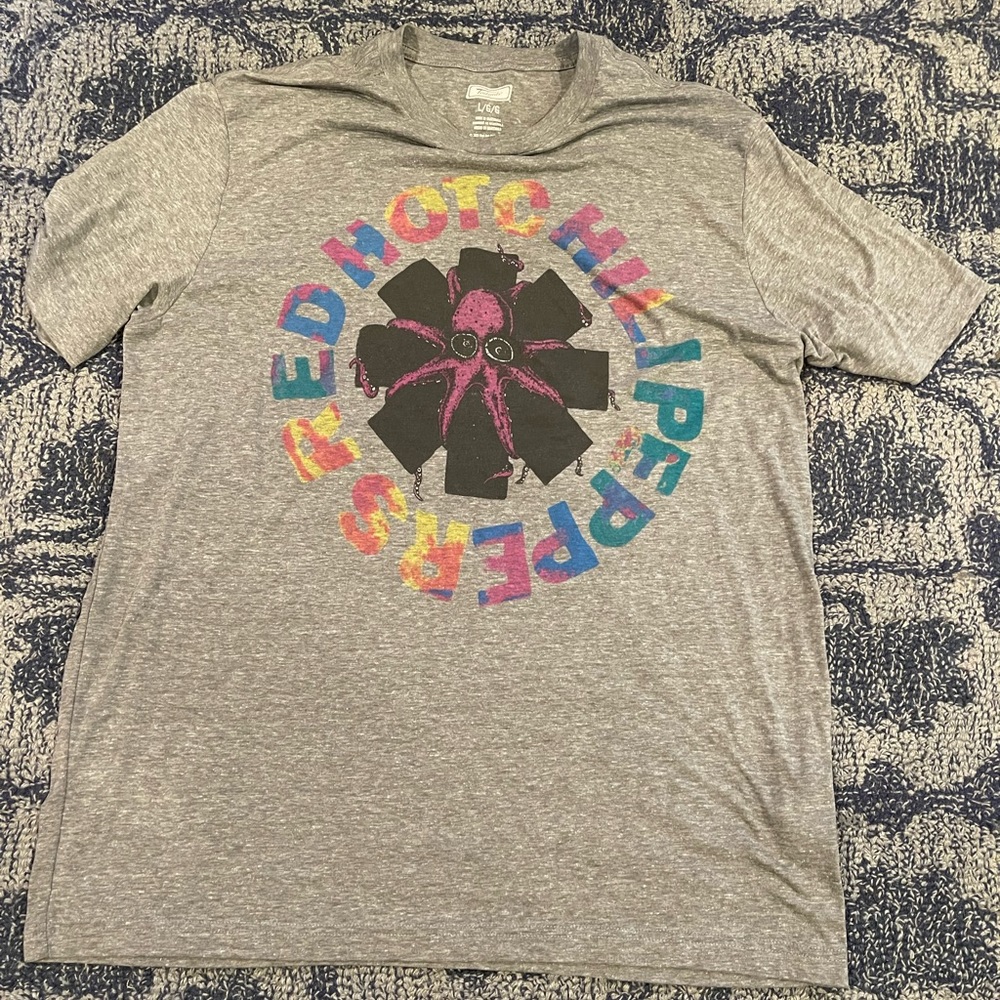 Tailgate Red Hot Chili Peppers T Shirt Large